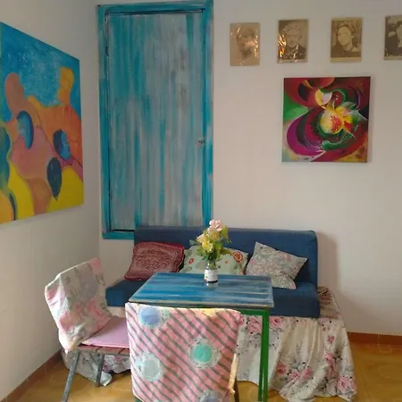 Casa Camila Homestay *